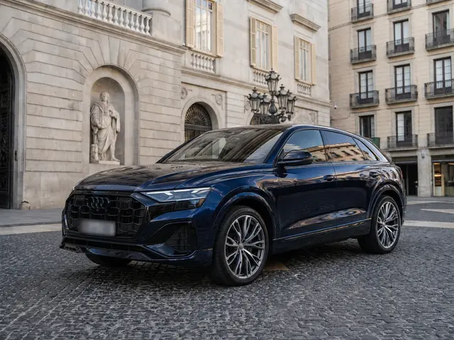 Audi Q8 55 TFSI 2022 — Munich Luxury Cars, München
