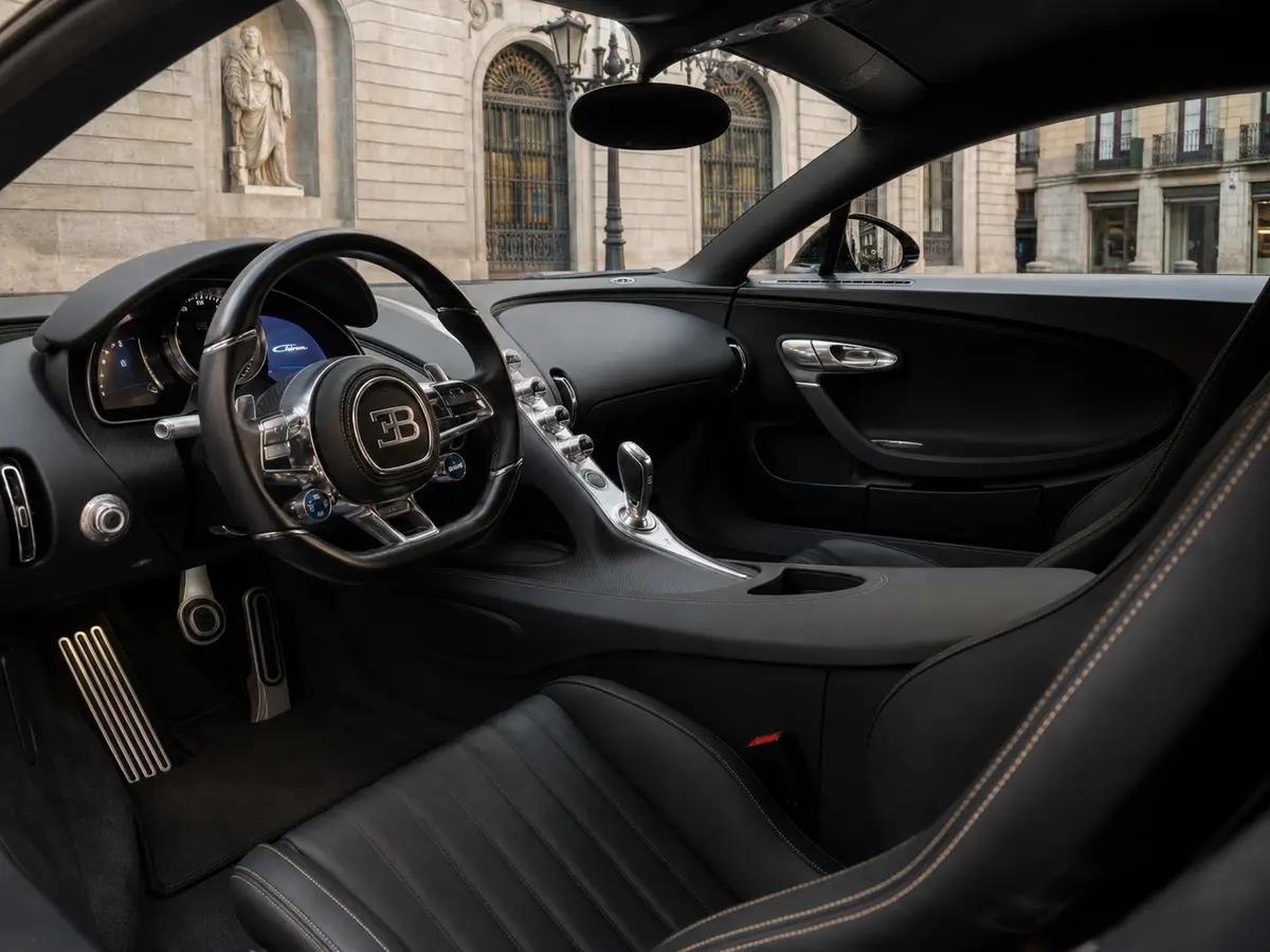 Bugatti Chiron 110 Ani 2019, Innenraum — Munich Luxury Cars, München. Mit 1500 PS gehört der Bugatti Chiron 110 Ani zu den leistungsstärksten Fahrzeugen, die…