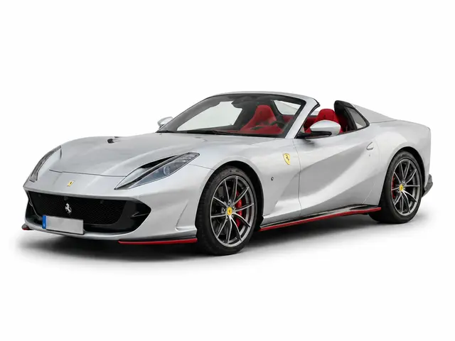 Ferrari 812 GTS 2024 — Munich Luxury Cars, München