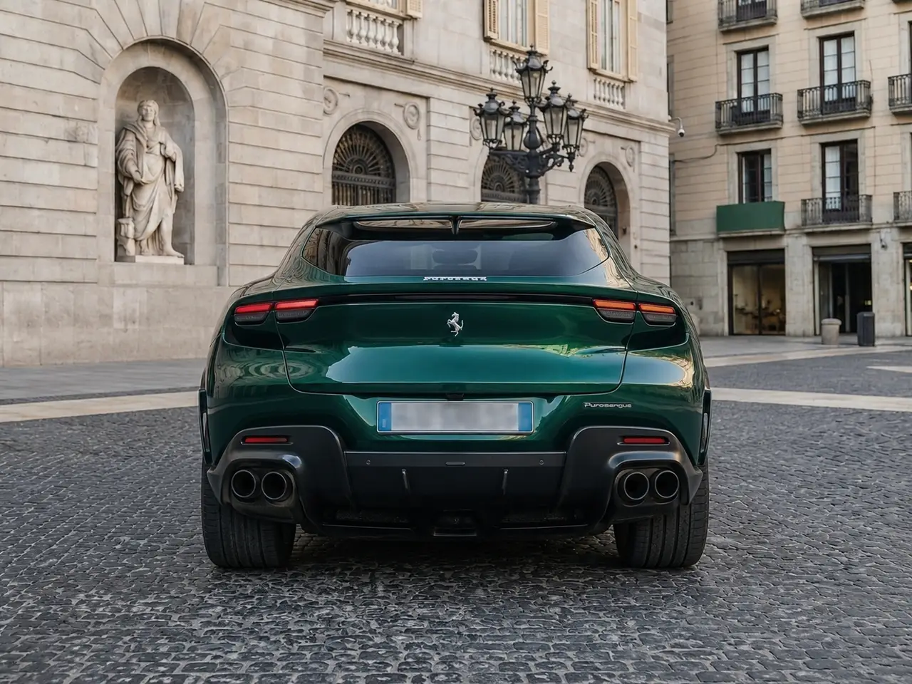 Ferrari Purosangue Atelier 2025, Heckansicht — Munich Luxury Cars, München. Der Purosangue ist Ferraris Antwort auf die Frage, ob sich zwölf Zylinder-Charakter und…
