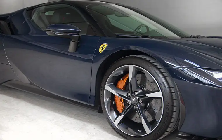 Ferrari SF90 Stradale 2025, Außenansicht — Munich Luxury Cars, München. Der Ferrari SF90 Stradale steht für die kompromisslose Spitze der Marke: 1000 PS, zwei…