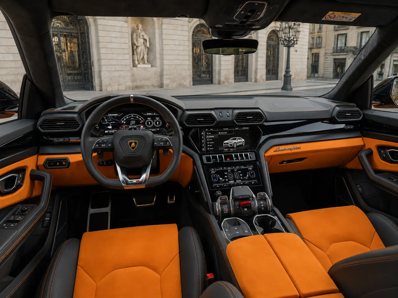 Lamborghini Urus S 2024, Innenraum — Munich Luxury Cars, München. Der Lamborghini Urus S verbindet die Fahrdynamik eines Supersportwagens mit dem…