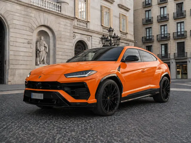 Lamborghini URUS SE 2025 — Munich Luxury Cars, München