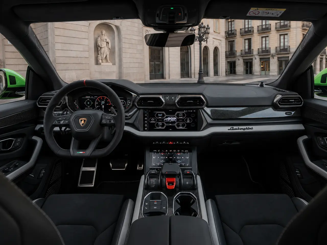 Lamborghini Urus SE 2026, Innenraum — Munich Luxury Cars, München. Der Lamborghini Urus SE verbindet die Silhouette eines klassischen SUV mit dem Charakter…