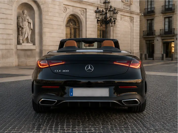 Mercedes Benz CLE 300 Cabriolet AMG Premium 2025, Heckansicht — Munich Luxury Cars, München. Das Mercedes-Benz CLE 300 Cabriolet AMG Premium aus 2025 verbindet die klassische…