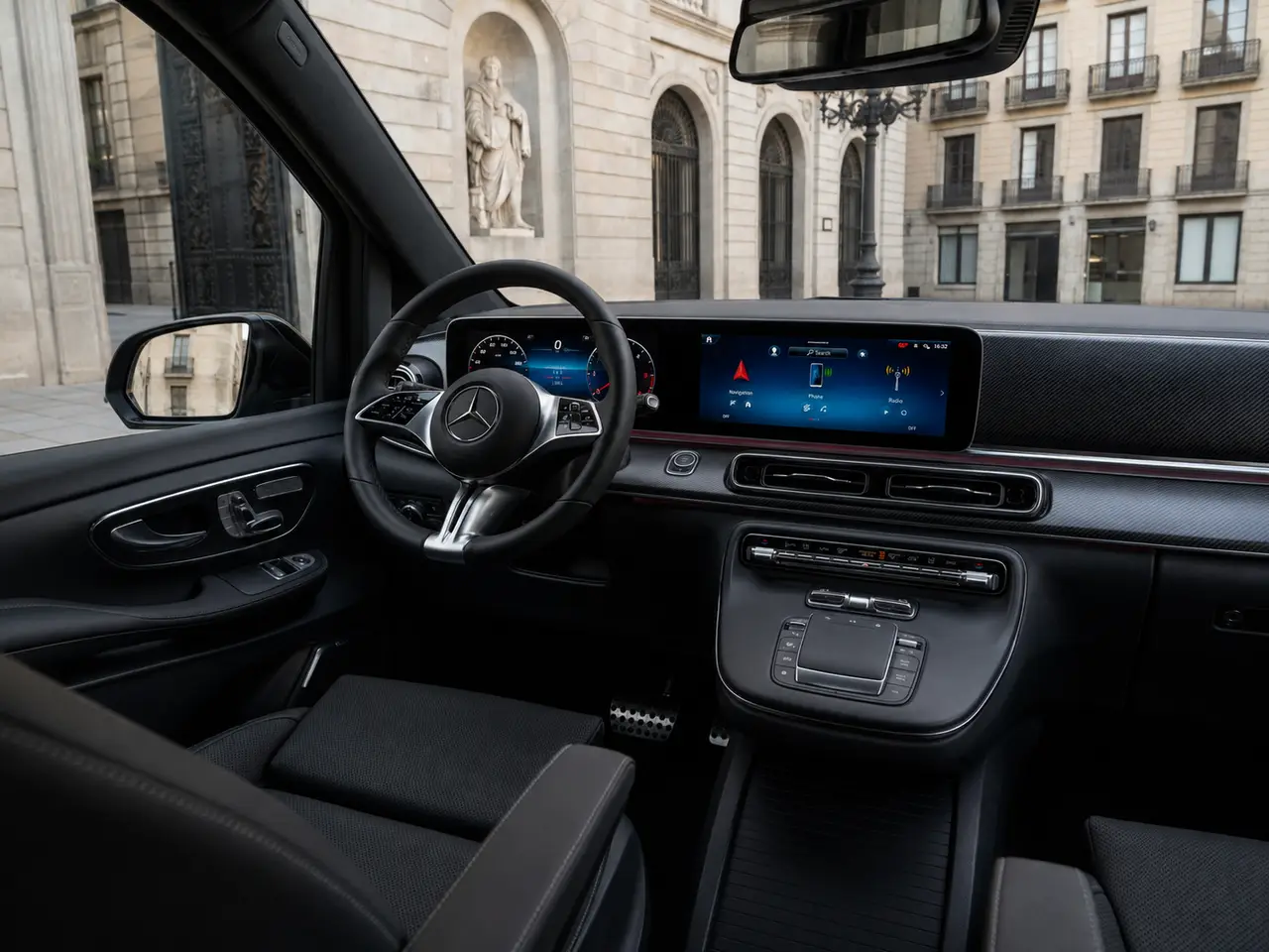 Mercedes Benz V300 8 seats 2025, Innenraum — Munich Luxury Cars, München. Der Mercedes-Benz V300 aus dem Modelljahr 2025 ist kein Fahrzeug für Kurvenspaß, sondern…
