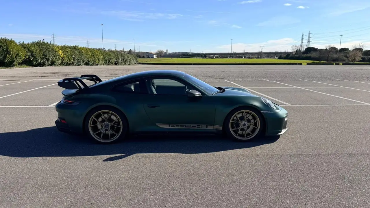 Porsche 911 GT3 2026, Außenansicht — Munich Luxury Cars, München. Der Porsche 911 GT3 (2026) steht für die kompromisslose Linie der Elfer-Baureihe: 510 PS,…