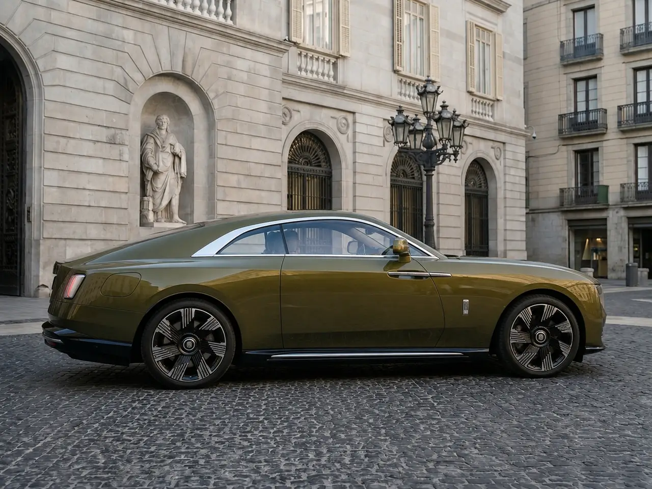 Rolls-Royce Spectre 2024, Frontansicht — Munich Luxury Cars, München. Der Rolls-Royce Spectre ist das erste vollelektrische Fahrzeug der Marke – und er fährt…